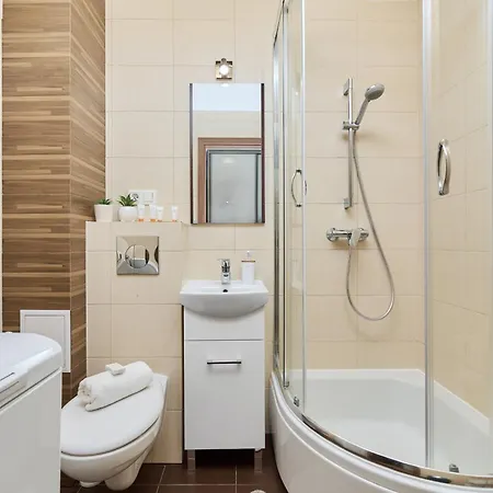 Wyszynskiego With Air Conditioning By Renters
